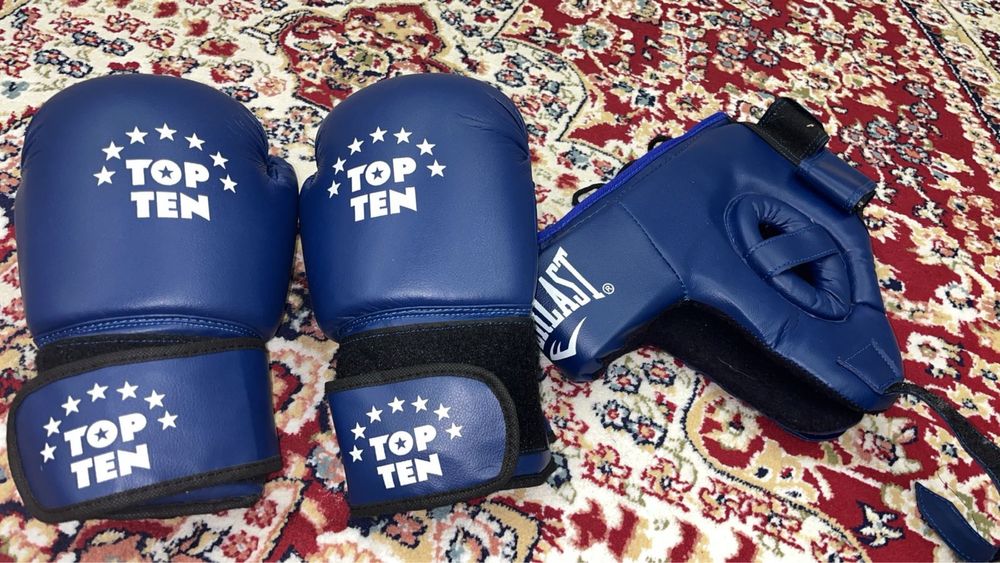 Перчатка шлем для бокса и кигбокса