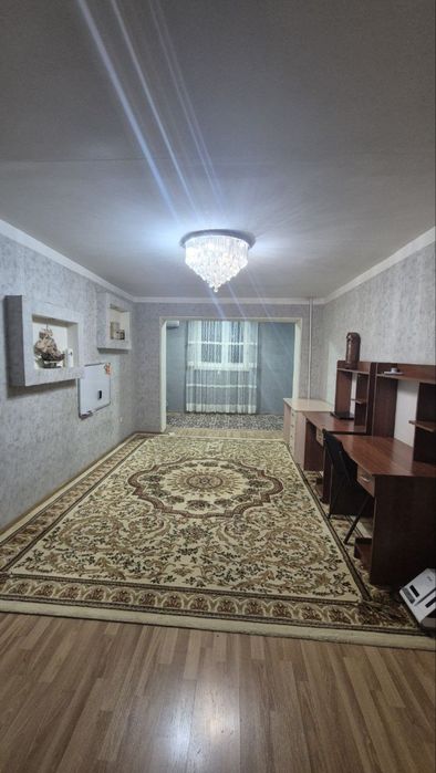 Чиланзар 5-квартал , 5-комнатная квартира , 108м2. Кирпичный дом.