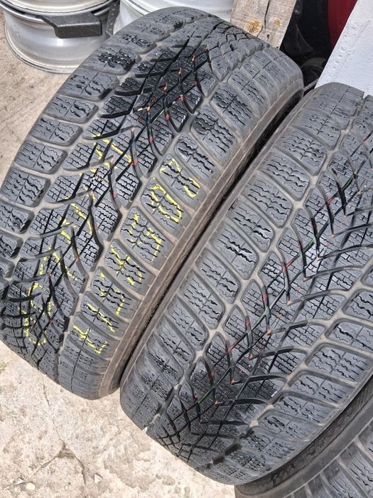205 45 17 DUNLOP 4броя зимни RUN FLAT