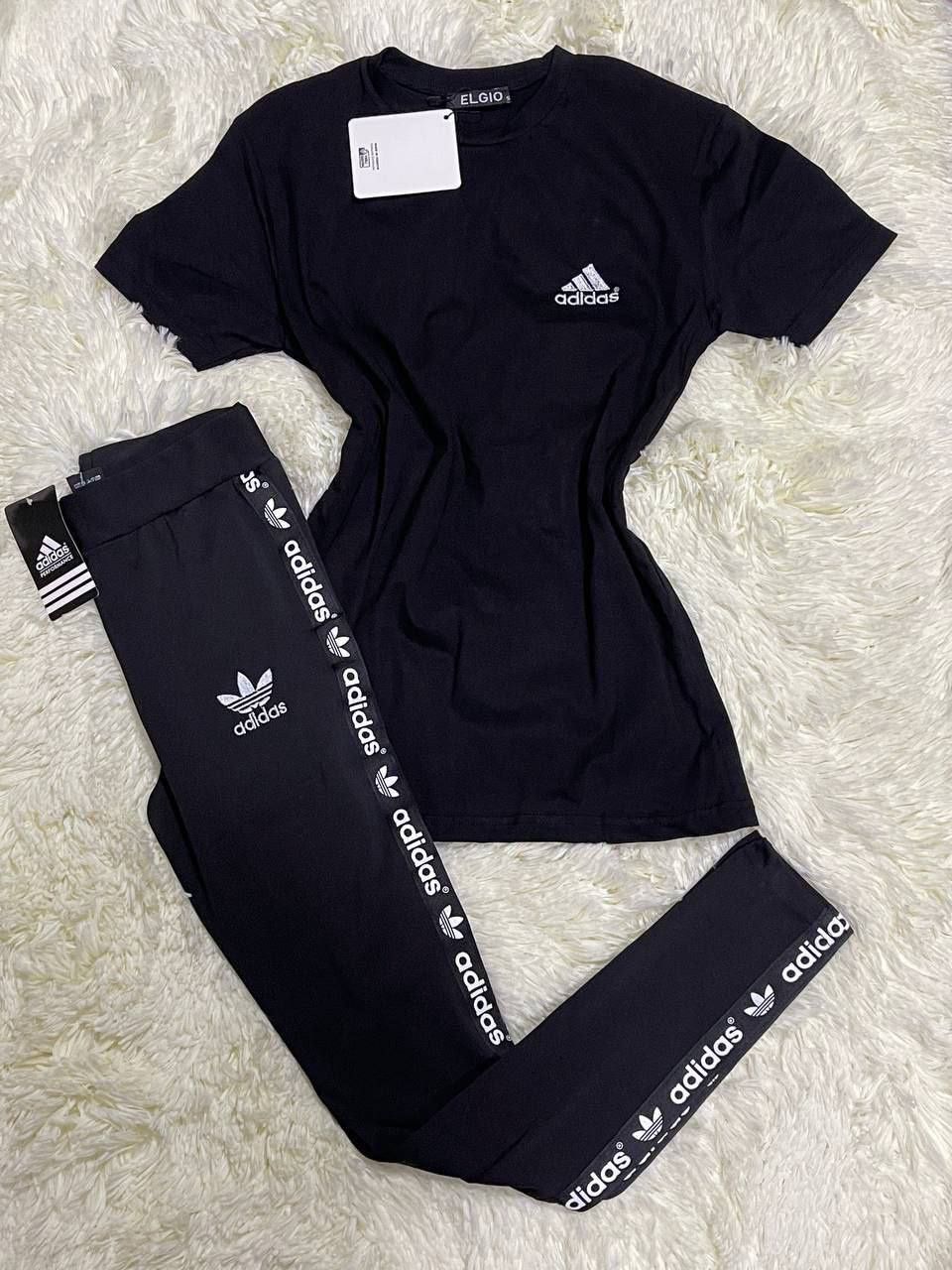 Compleu damă Adidas ,tricou + colanți ,sigla cusută 

S M l Xl 

Preț