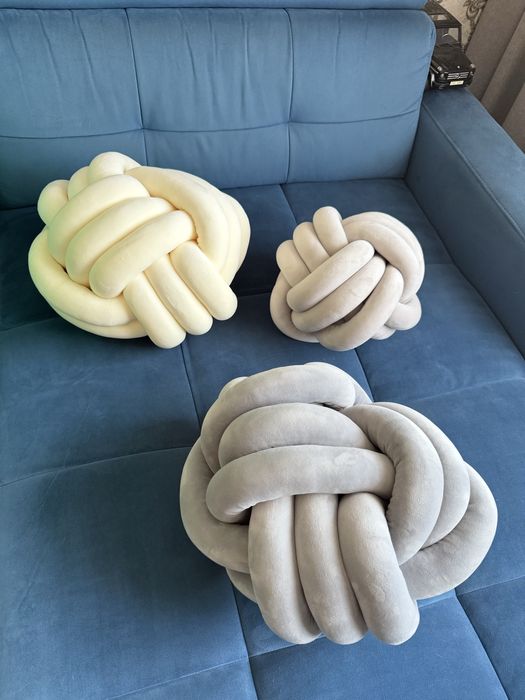 Подушки-узлы декоративные 3шт за 13000