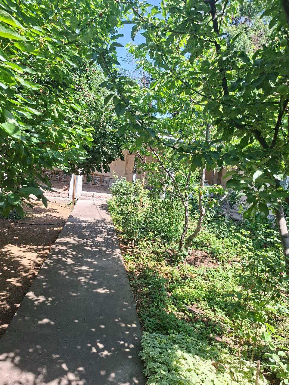 Срочно продается угловой участок от собственника ор-р Mirabad Avenue