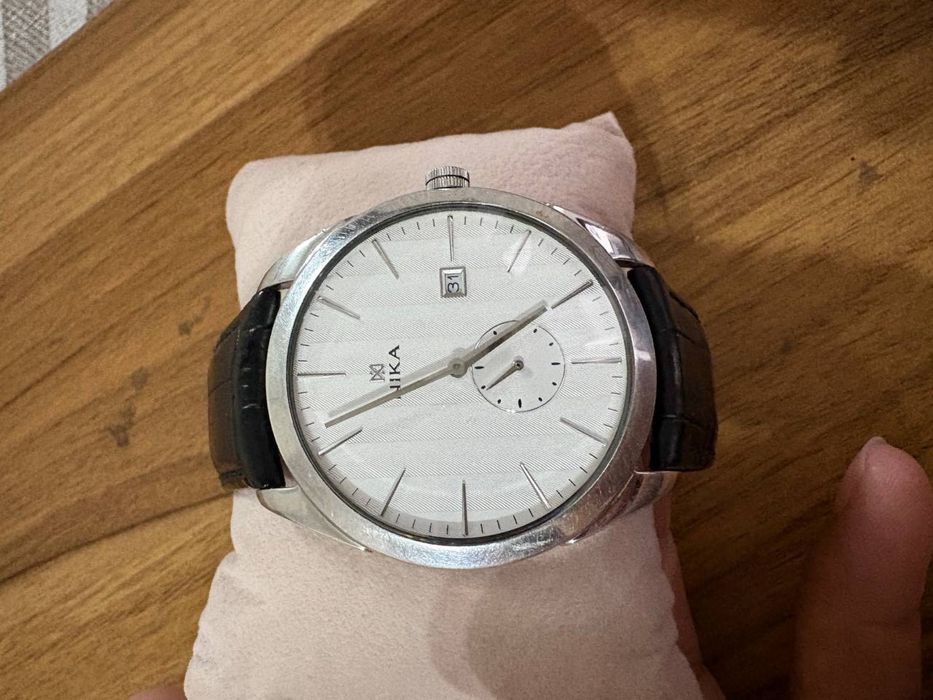 Errkaklar Soati NIKA