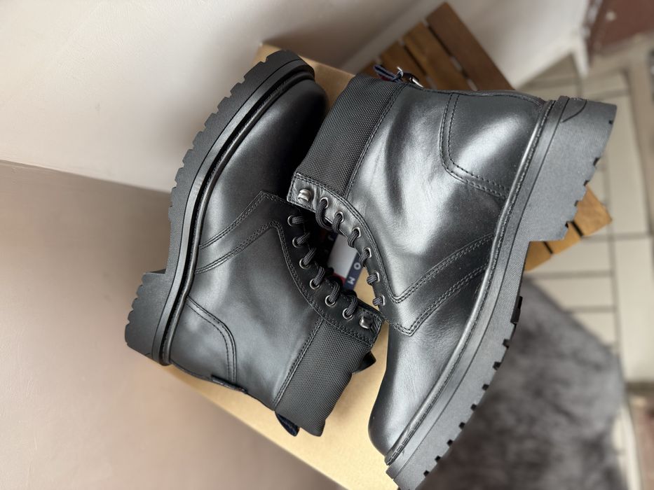 Tommy Jeans LaceUp bocanci piele neagea marimea 42 noi originali