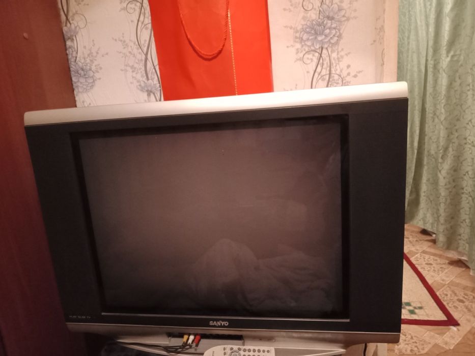 Продам телевизор