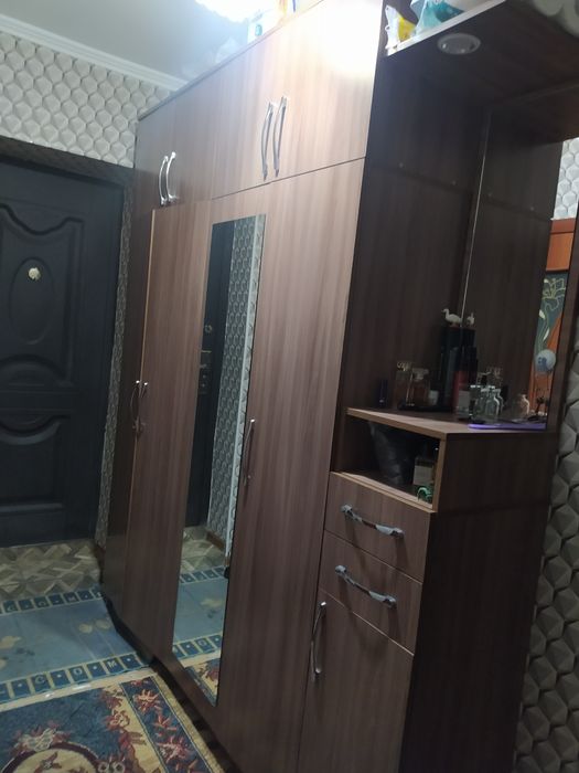 Прихожая с антрессолью