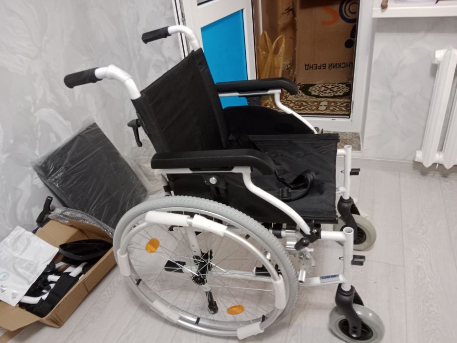 Продам Ивалидный коляска Dos Ortopedia.новый.