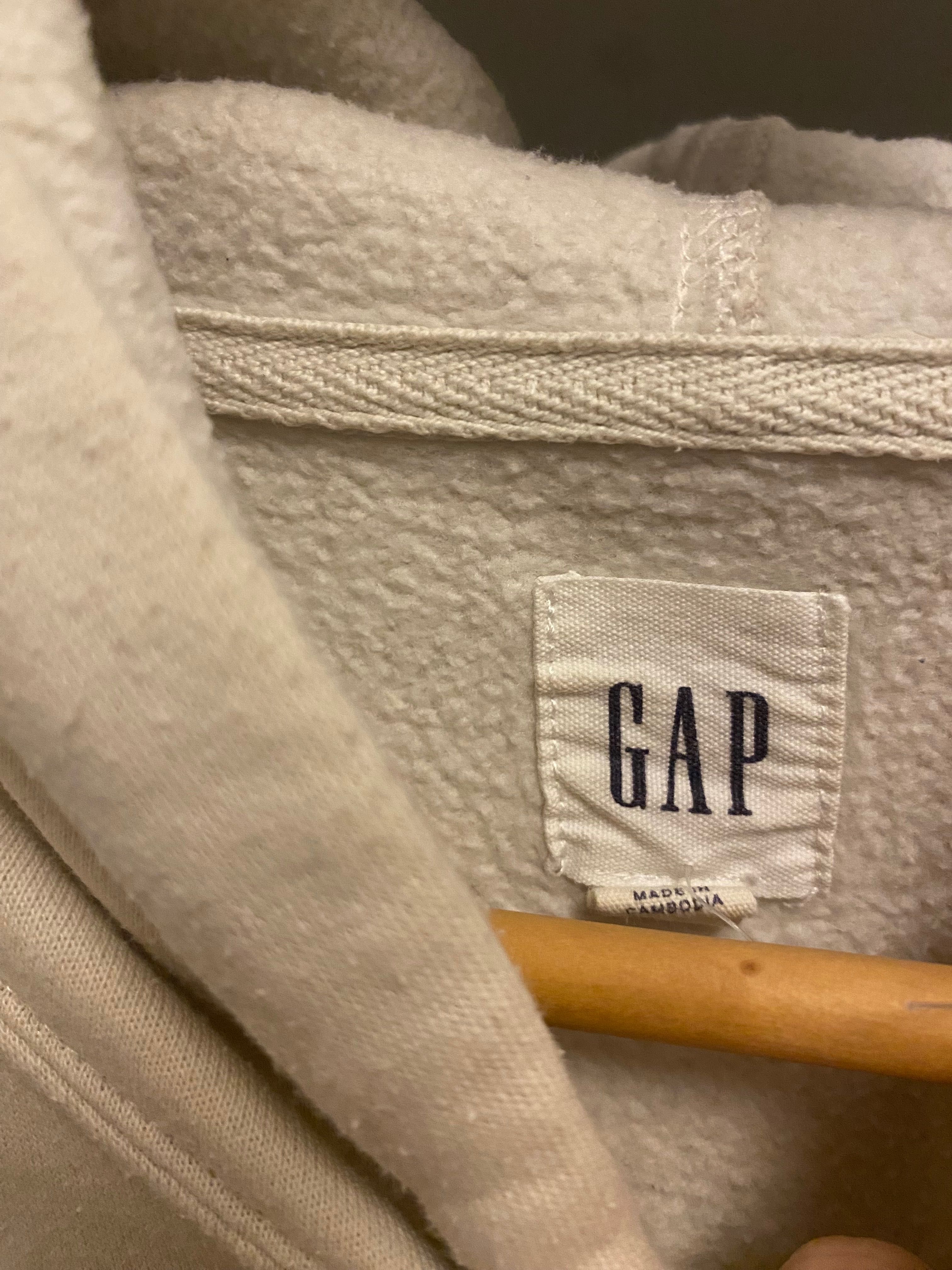 GAP худи размер L( отговаря на М )