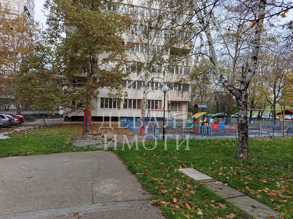 Тристаен апартамент под наем, кв. ВЪЗРАЖДАНЕ, гр. Русе