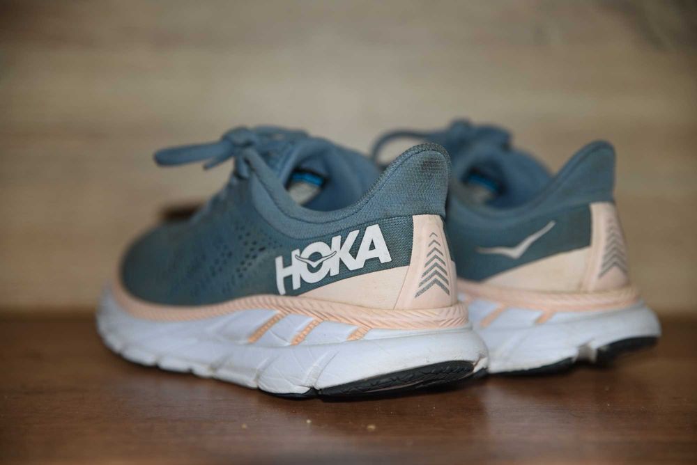 HOKA оригинални маратонки, номер 36 2/3
