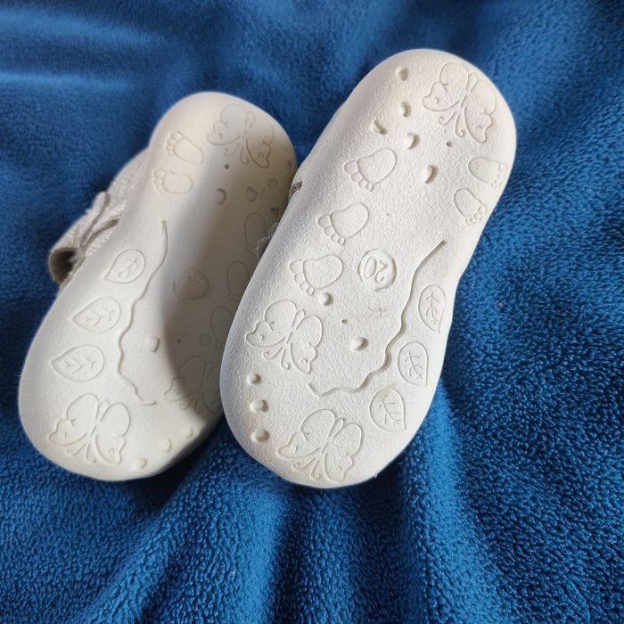 Pantofi fetita albi piele marimea 20