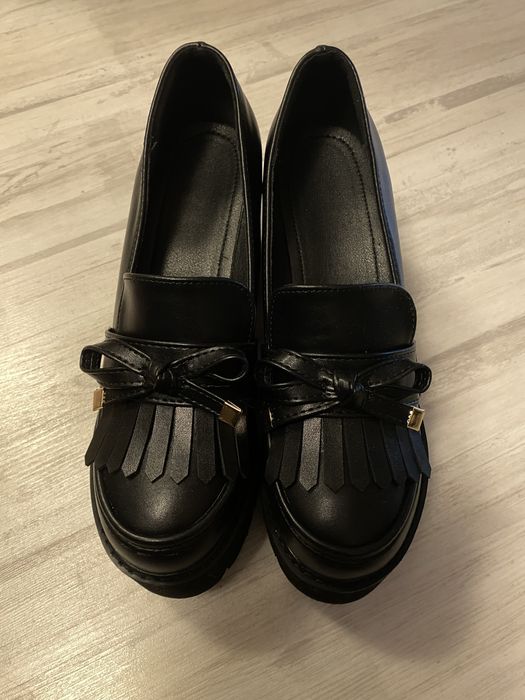 Pantofi dama marime 39