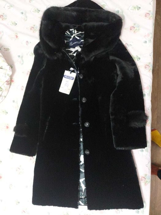 продается шуба , овчина мутон,  новая