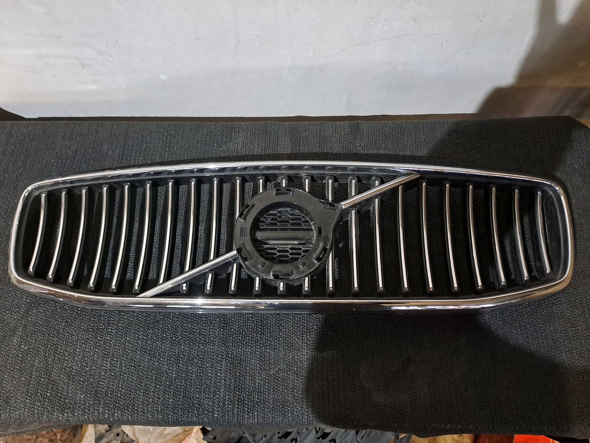 Volvo S90/V90 предна решетка