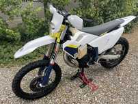 Husqvarna TE 300 TBI 2025 inmatriculata