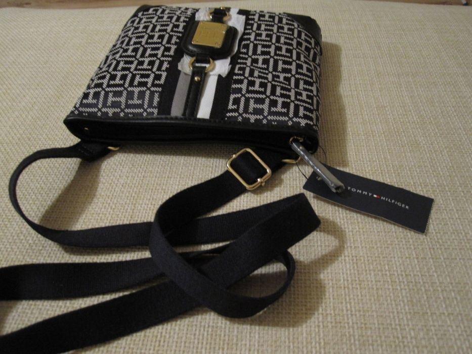 Оригинална чанта Tommy Hilfiger от USA | НАМАЛЕНИЕ 33%