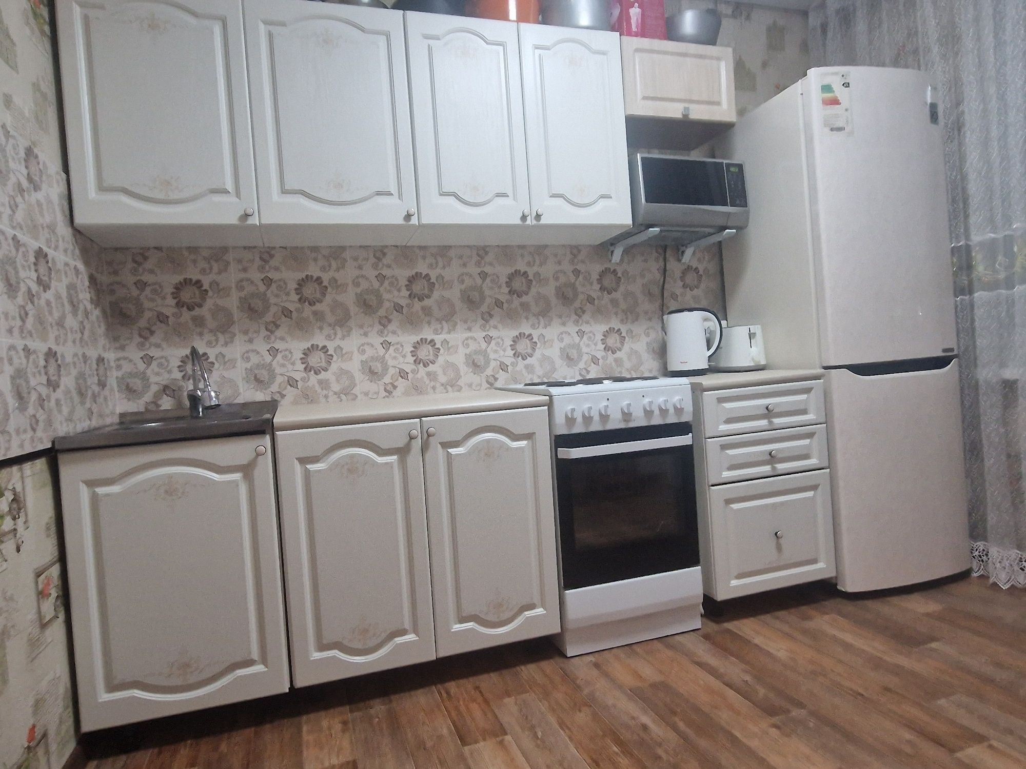 Кухонный гарнитур кухня МДФ 1,8 метра