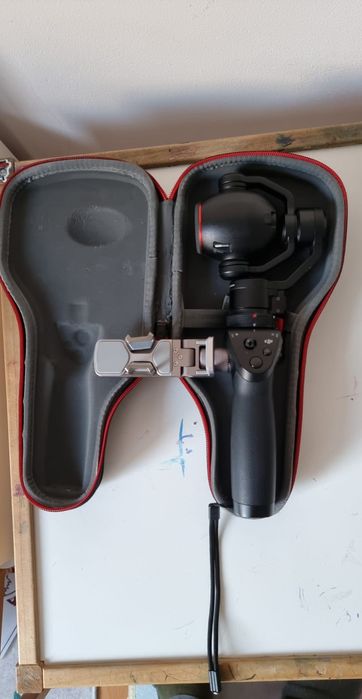 Dji osmo plus 4k cu zoom optic 3.5x pana la 7.2
