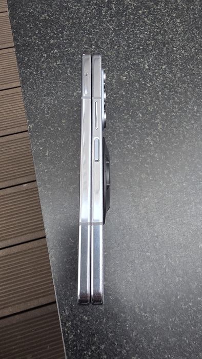 Samsung Galaxy Z Fold 5 - 512Gb deblocat