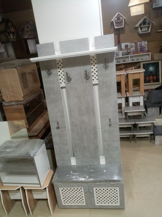 Продам новую вешалку в прихожую!