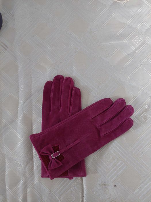 Manusi dama, NOI, piele intoarsa