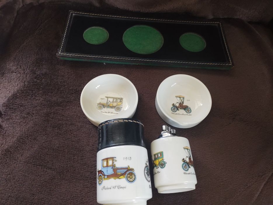 Set tabachera bricheta, scrumiere din porțelan Packard