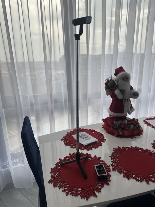 Селфи стик, светлина