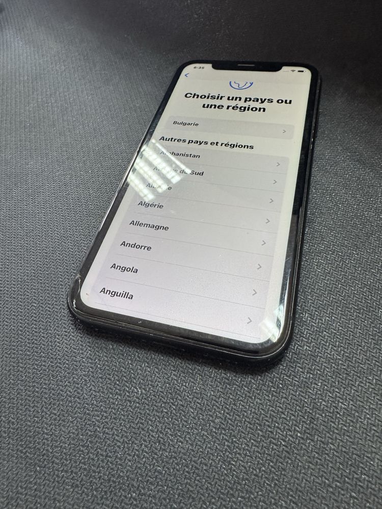 iPhone XR 64gb - с дефект