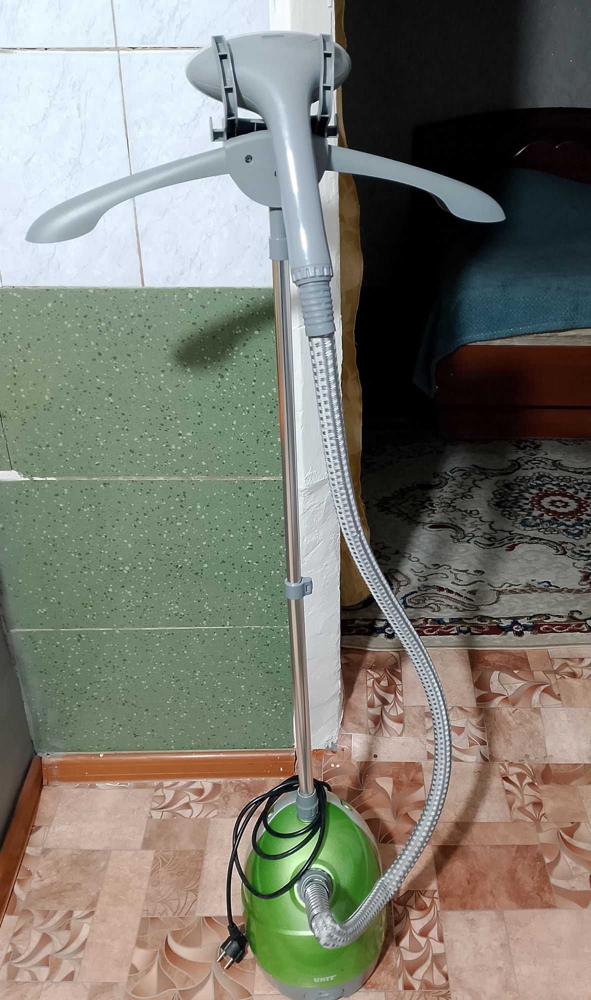 Продам отпариватель б/у состояние хорошый