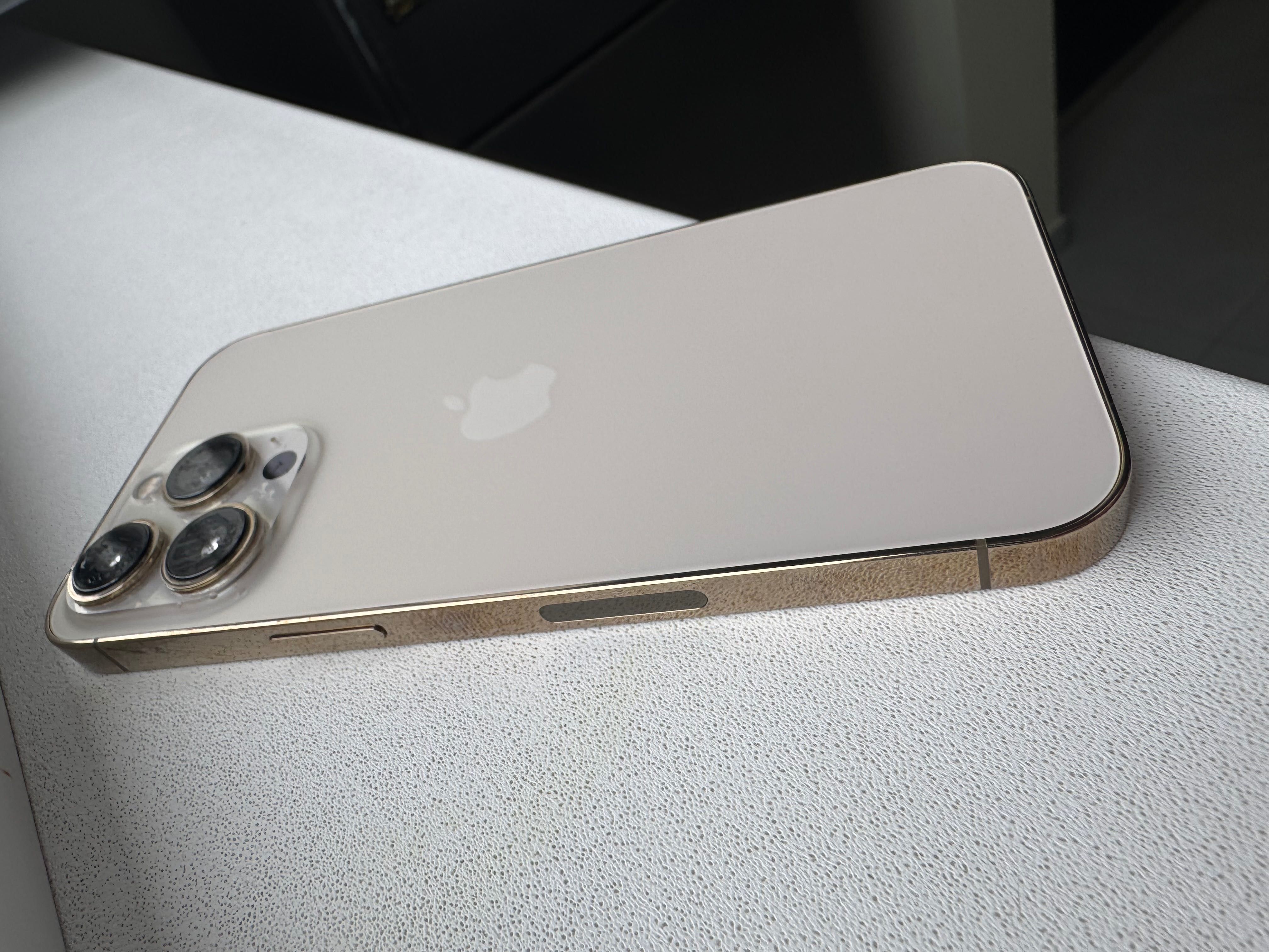iPhone 13 pro gold 128 gb перфектен