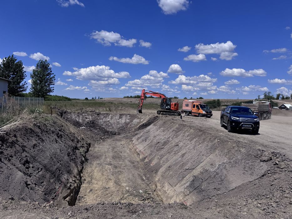 Inchiriez Autogreder/ Buldoexcavator/ Excavator / Camion/ Compactor