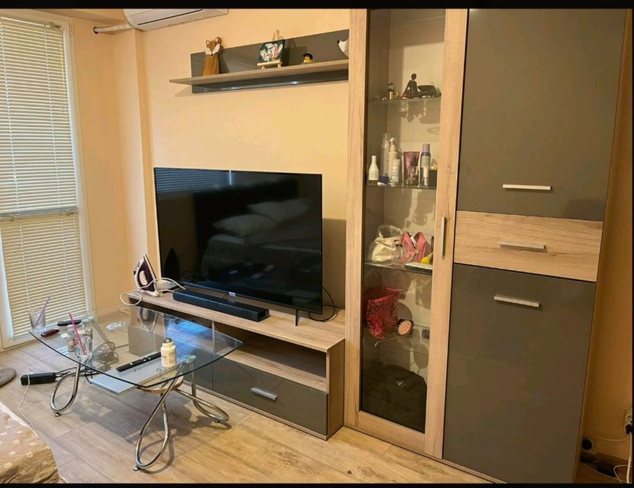 Дава се под наем Едностаен апартамент в Перник, Изток - 45 кв.м за 306 € - Снимка #1