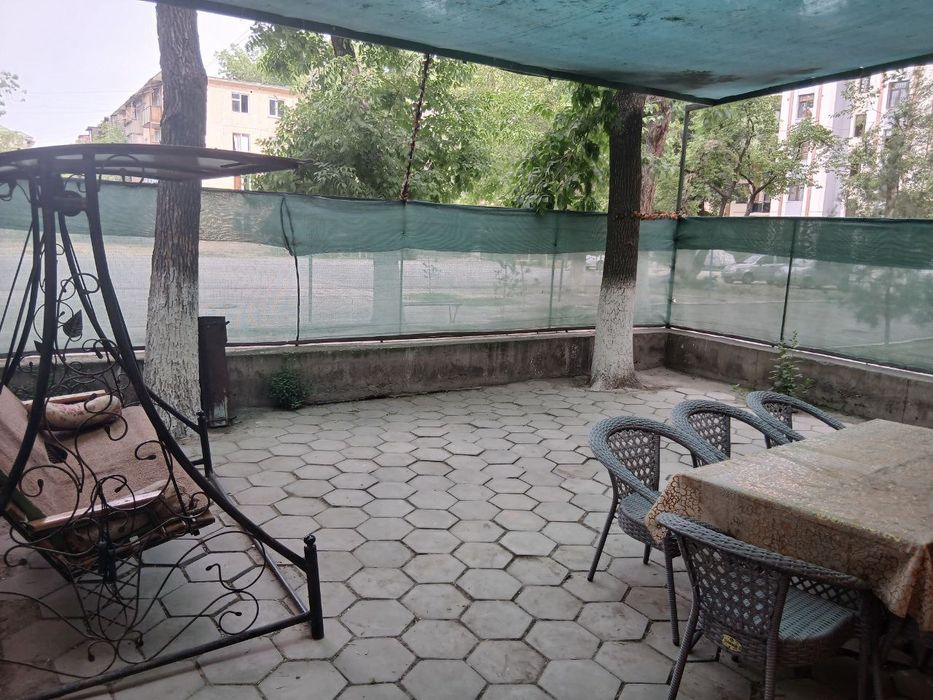 Уй сотилади , Фаргона марказида.