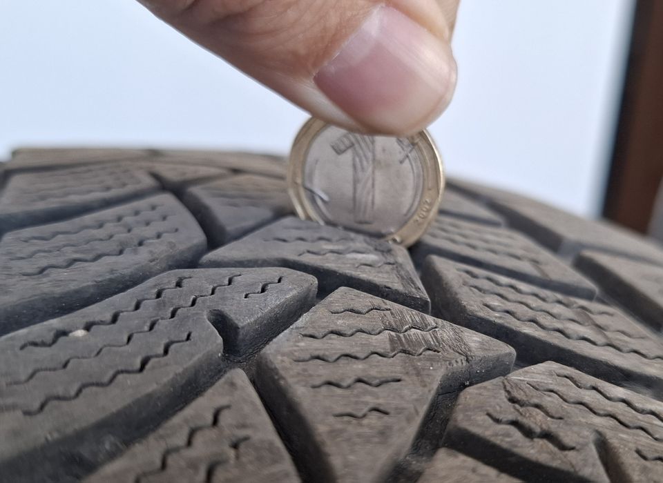 215 60 16 Dunlop Winter Sport 5