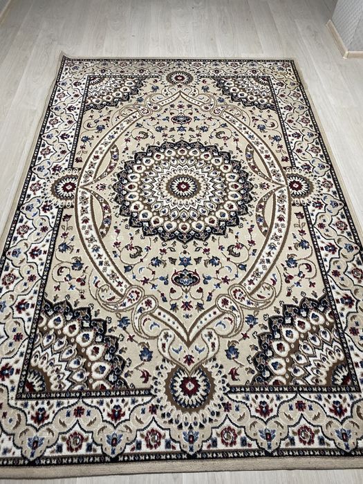 Кілем сатылады !!!