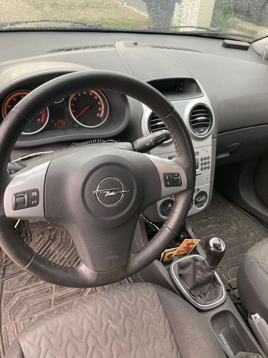 2013 Opel Corsa 1,4 perfecta stare