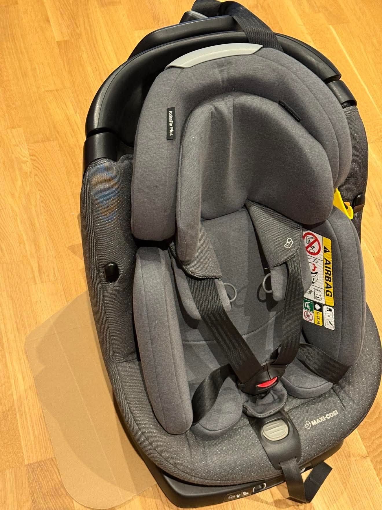 Детско столче за кола Maxi Cosi Axissfix Plus