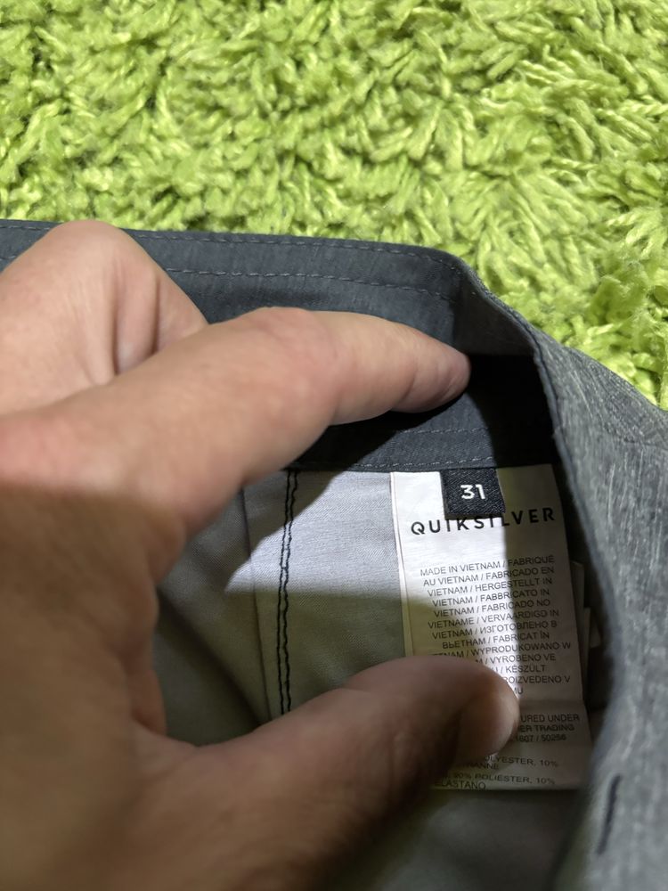 Quiksilver 31 razmer