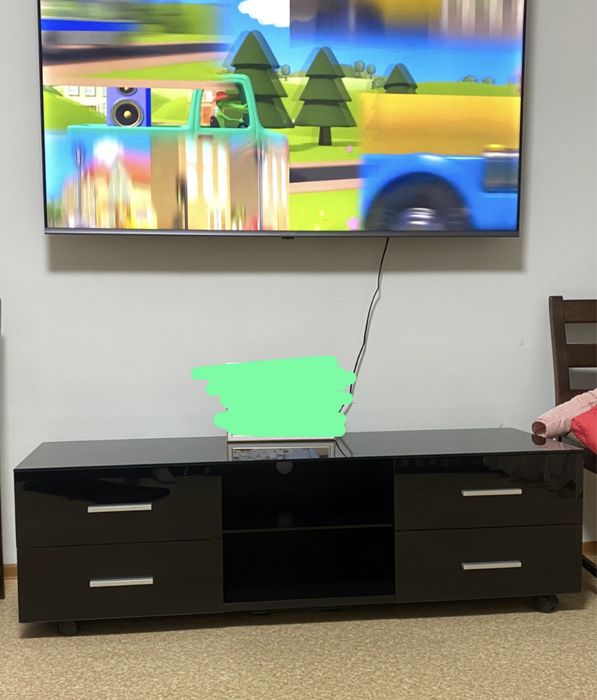 тумба под телевизор целый из стекло