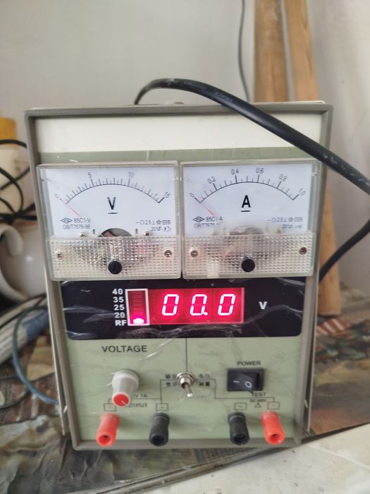 Продам блок питания для мастеров телефона.