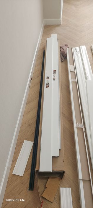 Плинтусы, высота 10см.