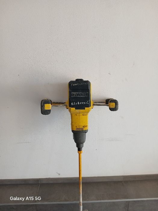 Dewalt malaxor cu acumulator