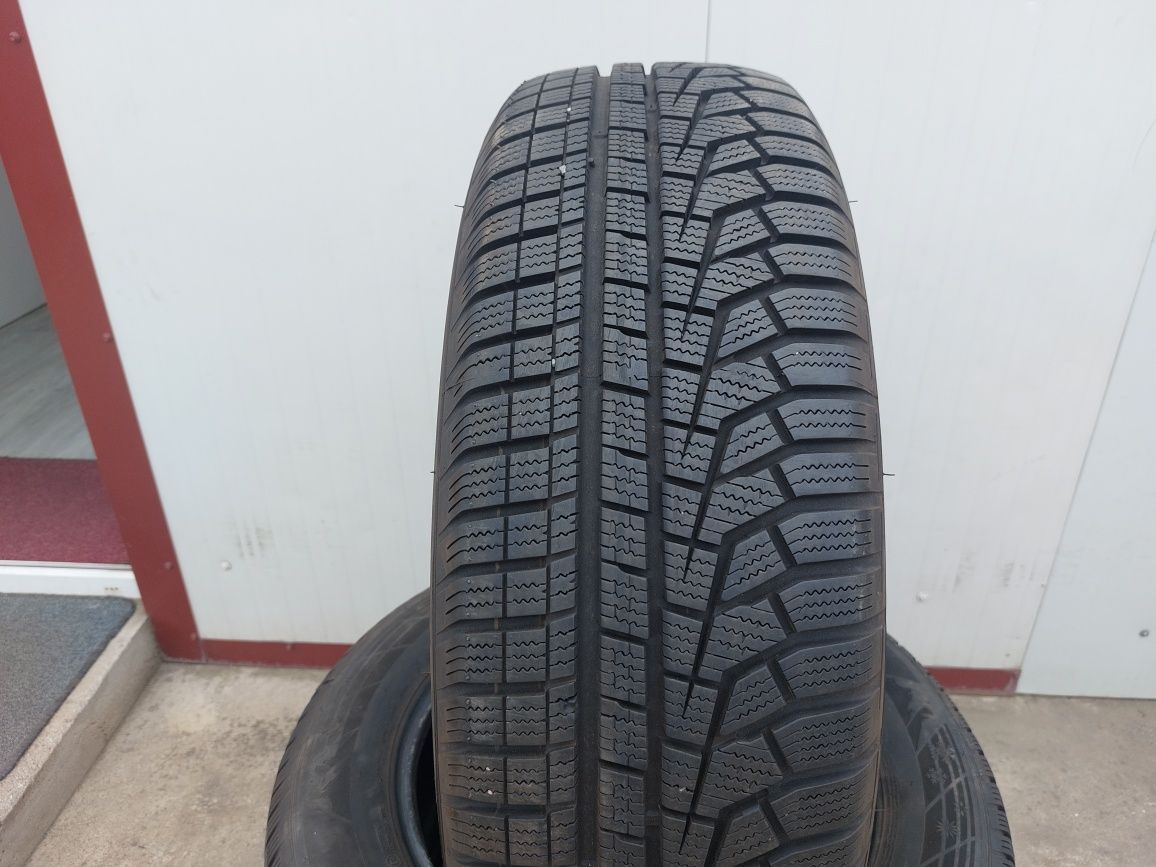 150 lei bucata! Set anvelope M+S 215 65 17 Hankook! 7 mm