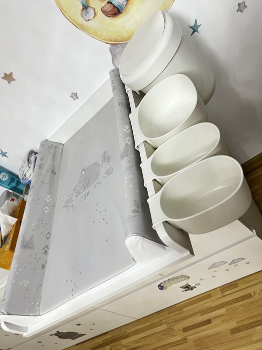 Cadru pentru infasat, saltea infasat, 4 suporturi bebe