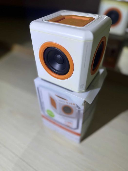 Преносим високоговорител audioCube