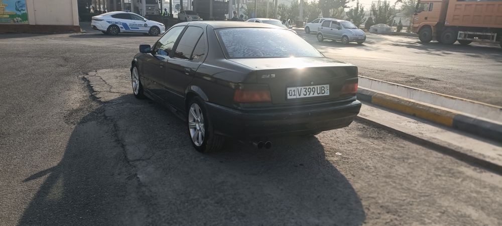 БМВ Е36 сотилади