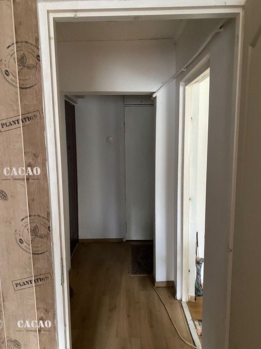 Vand garsoniera zona linistita