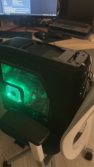 Vand PC Gaming ASUS. Detalii in poze. Pret: 1250 RON