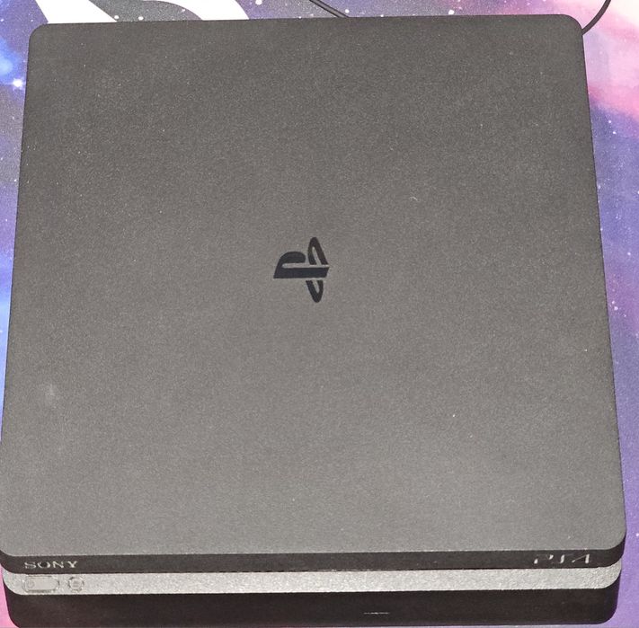 Vand PS4 +4 jocuri incluse