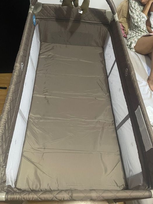 Patut pliabil  Chipolino Luna pastel plus saltea Lorelli noua